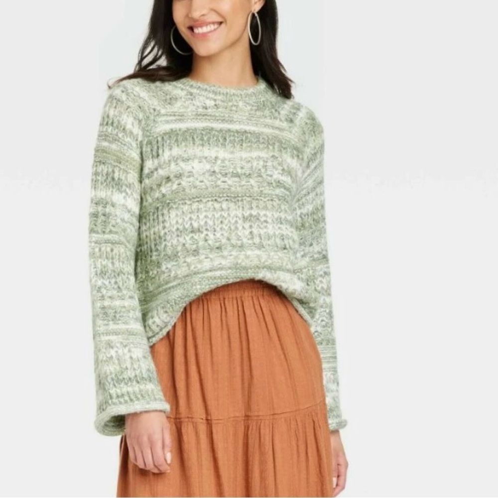Universal‎ Thread Bell Sleeve Multi Pattern Crewneck Sweater Marled Green Medium
